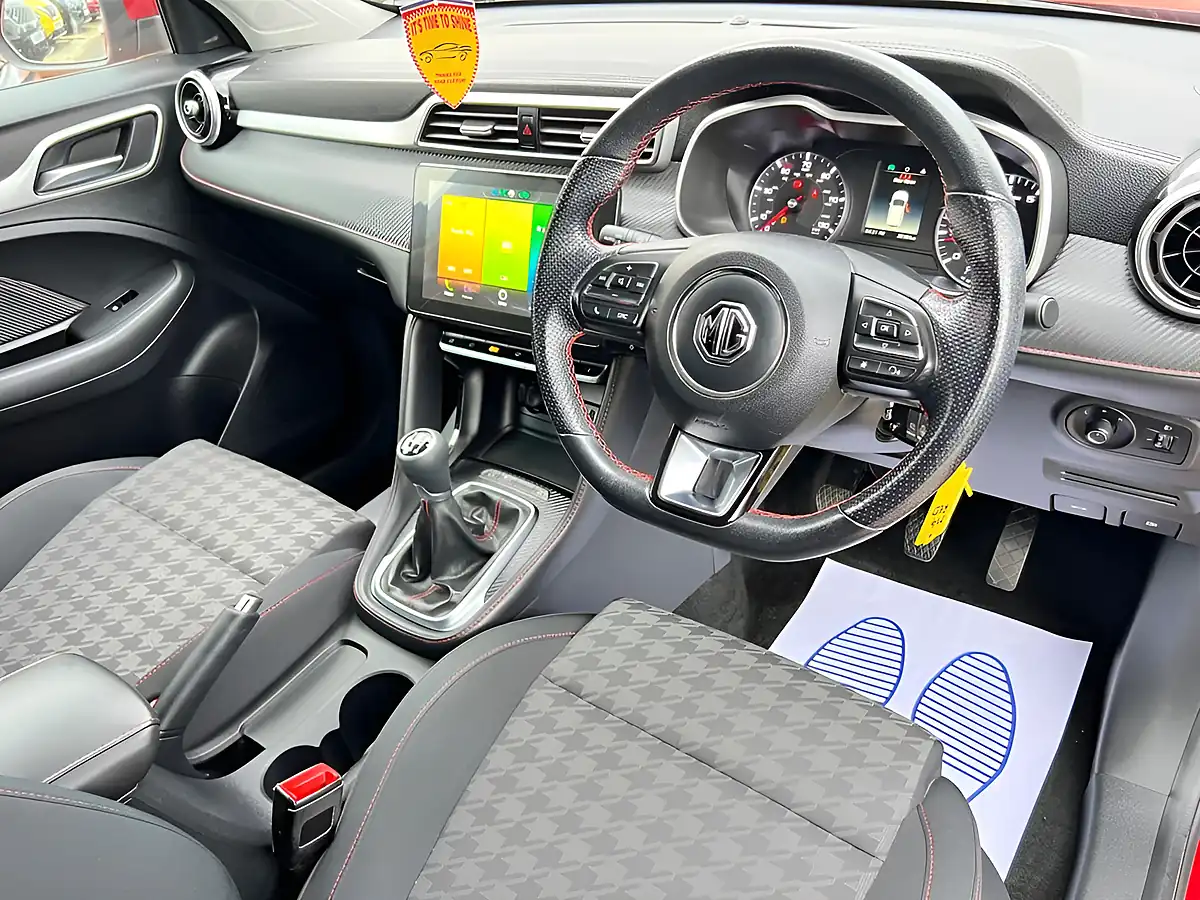 Used 2021 MG ZS Excite Red - Interior and Exterior details 5