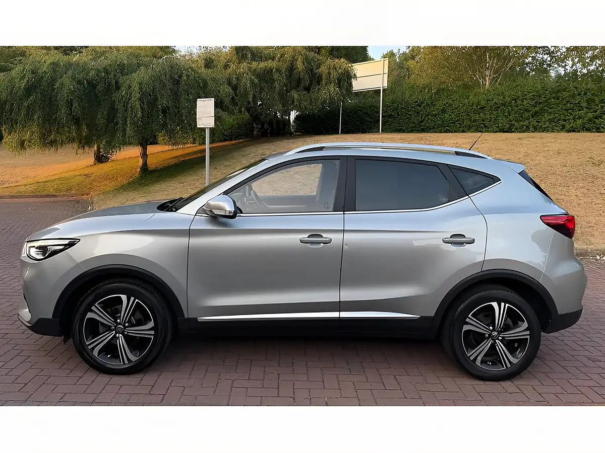 Used 2021 MG Zs Excite Silver - Interior and Exterior details 5