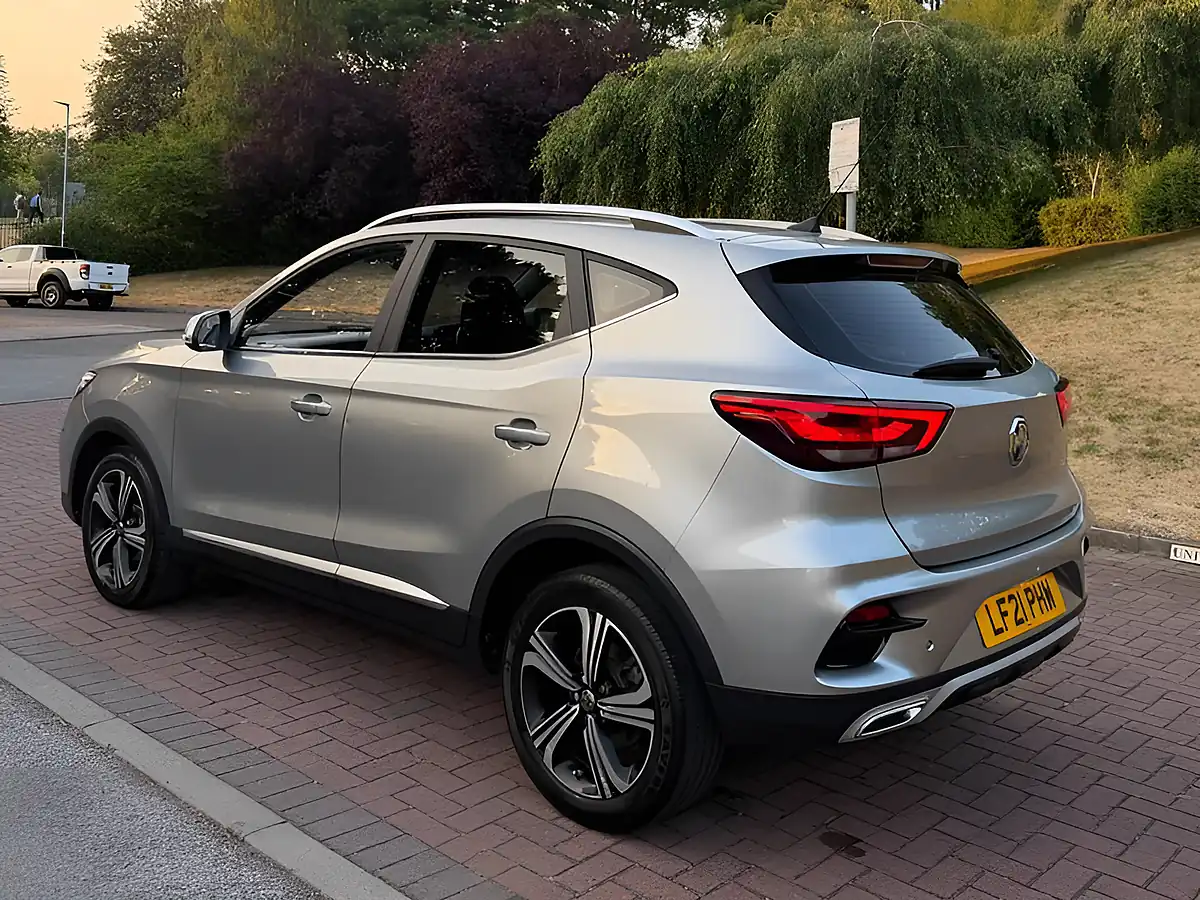 Used 2021 MG Zs Excite Silver - Interior and Exterior details 9