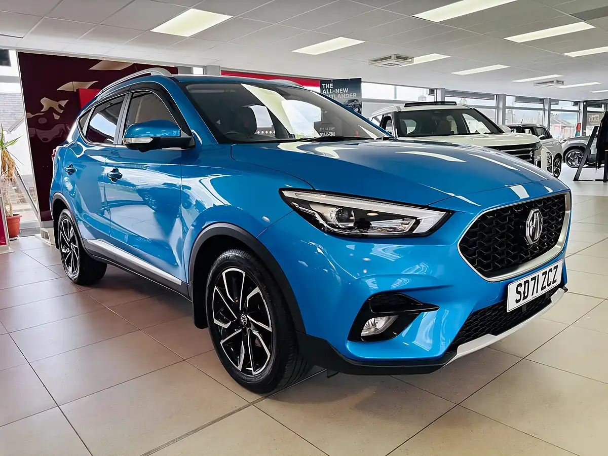 Used 2021 MG Zs Exclusive Blue - Front View