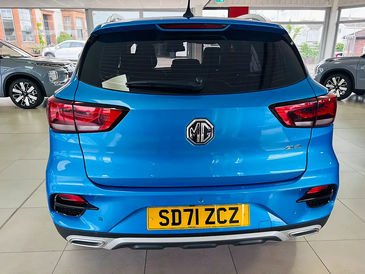 Used 2021 MG Zs Exclusive Blue - Interior and Exterior details 4