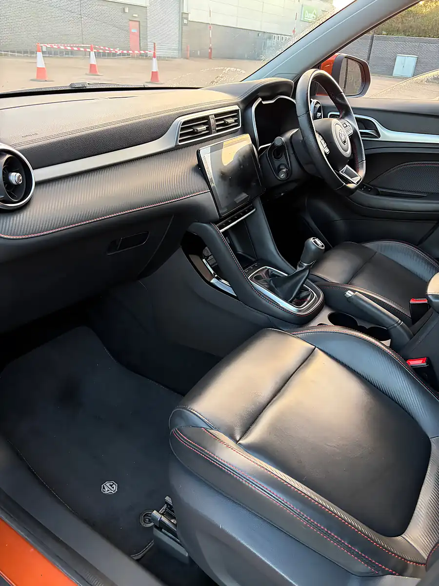 Used 2021 MG ZS Exclusive Orange - Interior and Exterior details 10