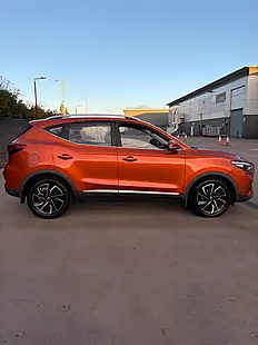 Used 2021 MG ZS Exclusive Orange - Interior and Exterior details 5