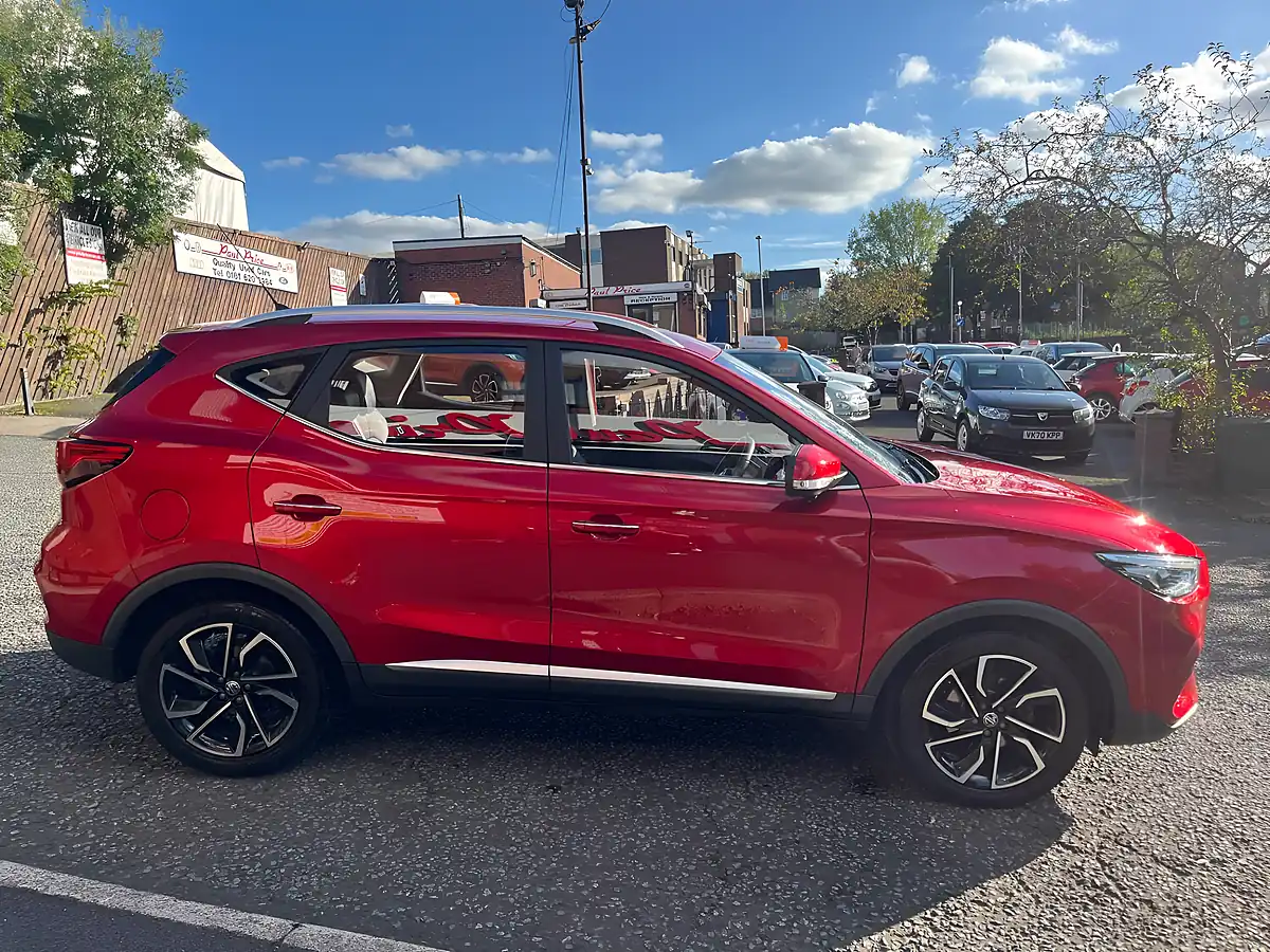 Used 2021 MG ZS Exclusive Red - Interior and Exterior details 2