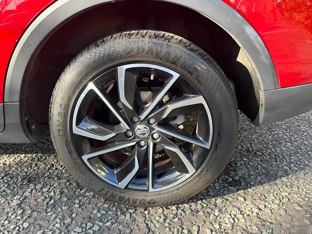 Used 2021 MG ZS Exclusive Red - Interior and Exterior details 20