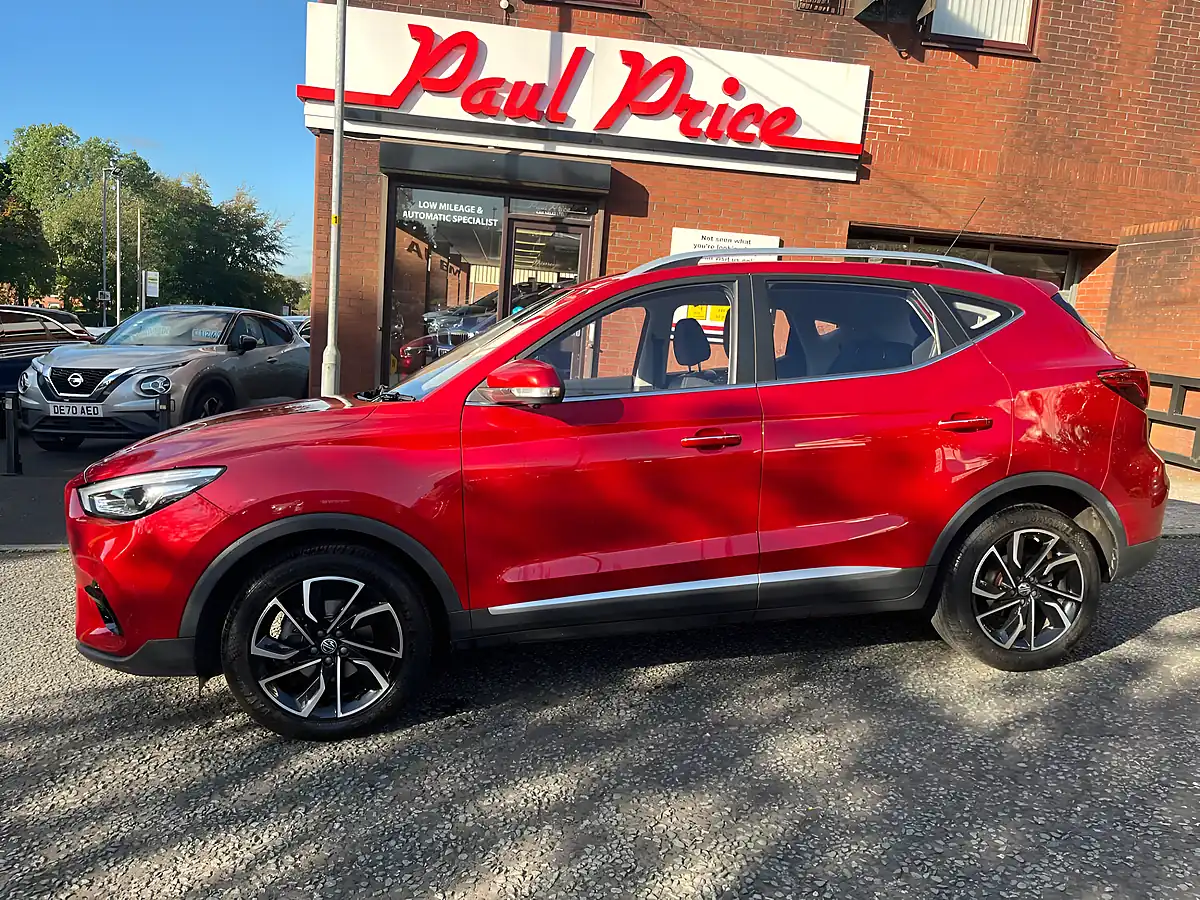 Used 2021 MG ZS Exclusive Red - Interior and Exterior details 6