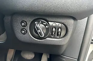 Used 2021 MINI Clubman Classic Silver - Interior and Exterior details 17