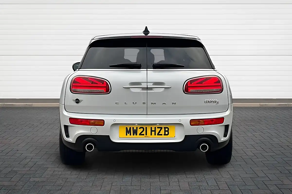 Used 2021 MINI Clubman Classic Silver - Interior and Exterior details 4