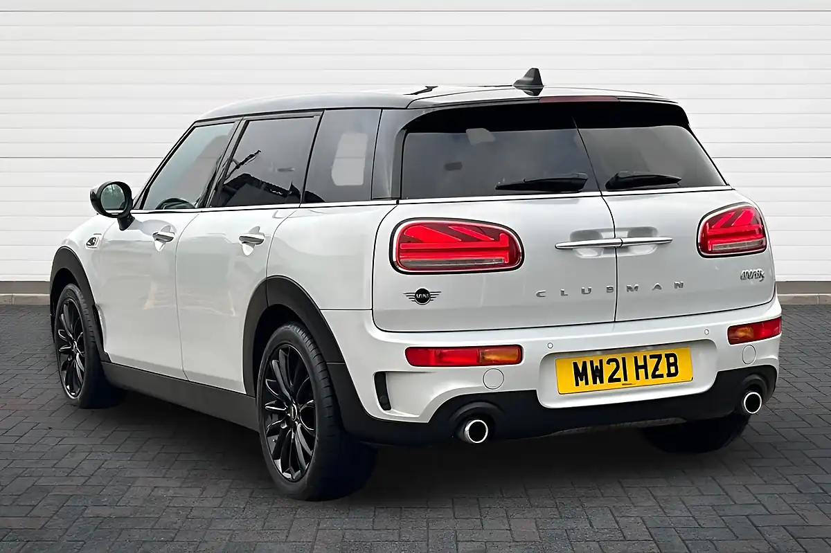Used 2021 MINI Clubman Classic Silver - Interior and Exterior details 5