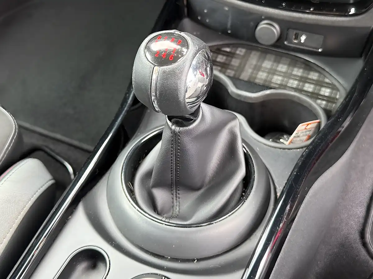 Used 2021 MINI Clubman Cooper Sport Red - Interior and Exterior details 17