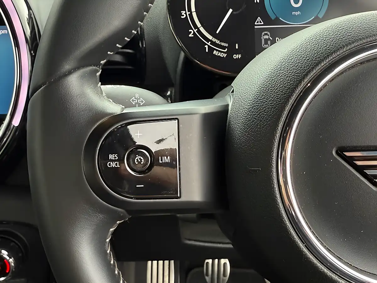 Used 2021 MINI Clubman Cooper Sport Red - Interior and Exterior details 18