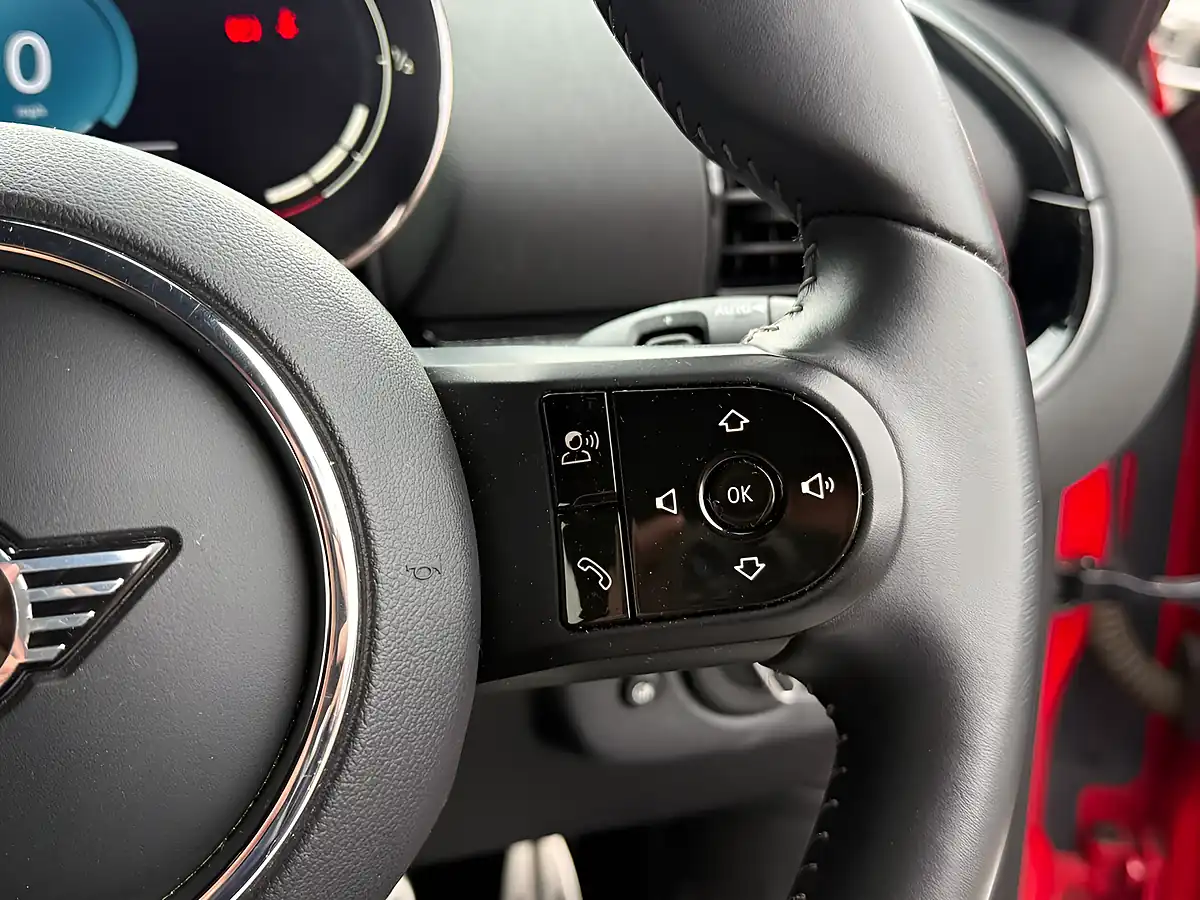 Used 2021 MINI Clubman Cooper Sport Red - Interior and Exterior details 19