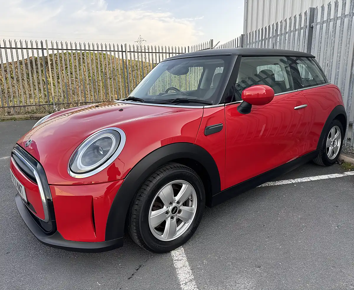 Used 2021 MINI Cooper Classic Red - Interior and Exterior details 2