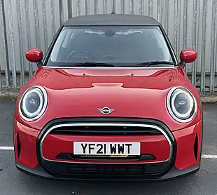 Used 2021 MINI Cooper Classic Red - Interior and Exterior details 3