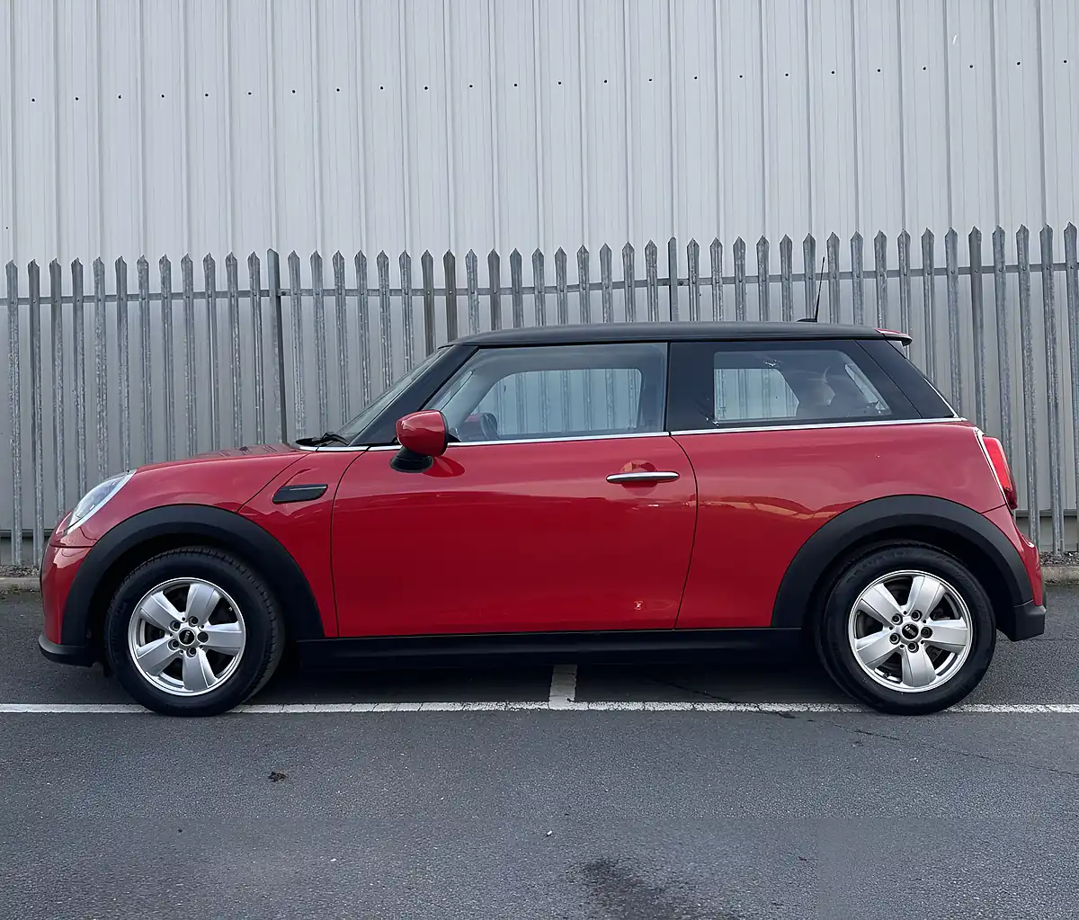 Used 2021 MINI Cooper Classic Red - Interior and Exterior details 8