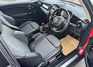 Used 2021 MINI Cooper Classic Red - Interior and Exterior details 9