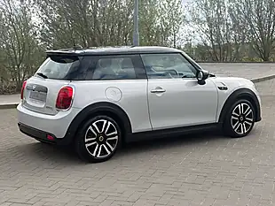 Used 2021 MINI Cooper Cooper S Silver - Interior and Exterior details 3
