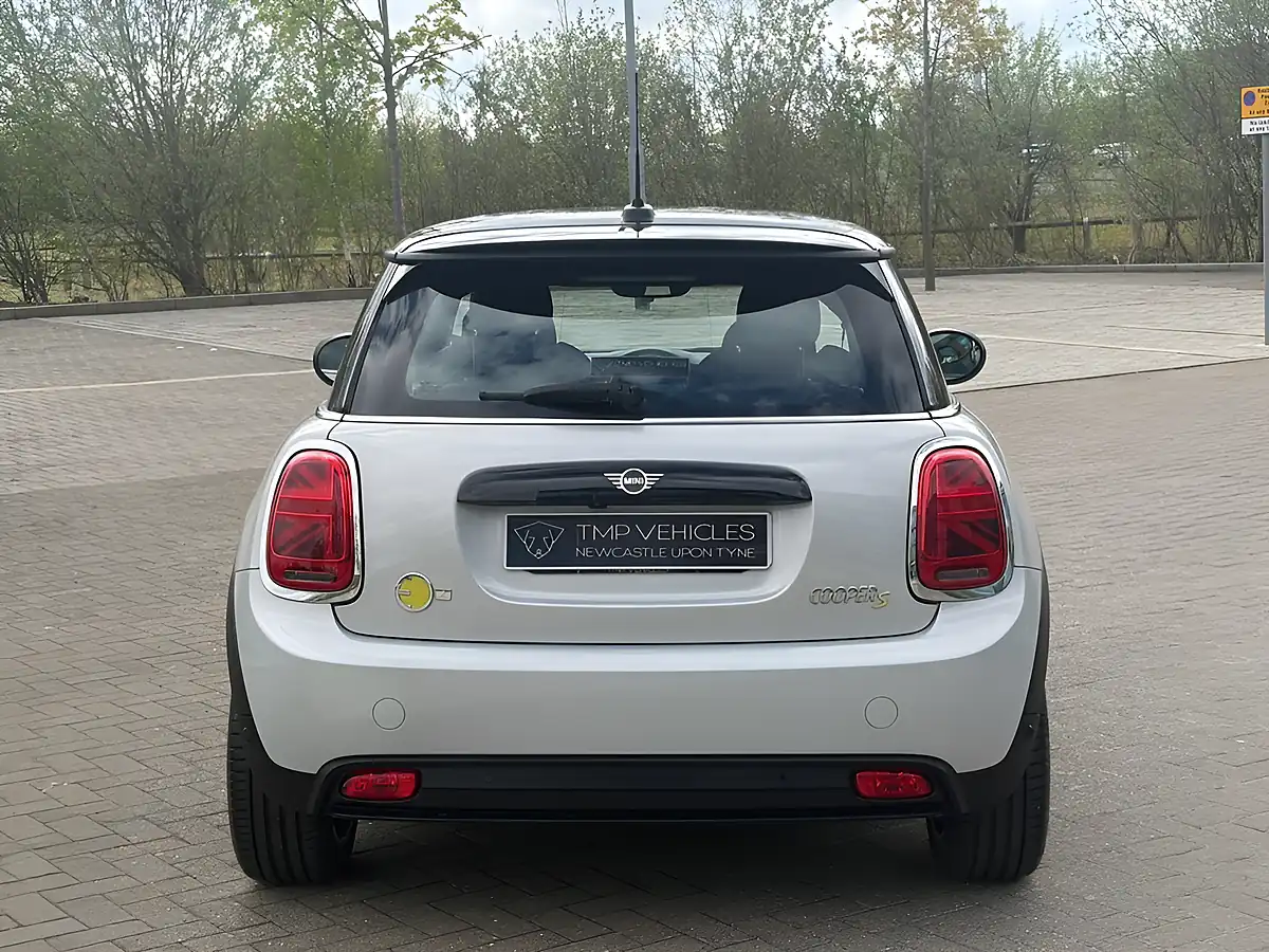 Used 2021 MINI Cooper Cooper S Silver - Interior and Exterior details 5