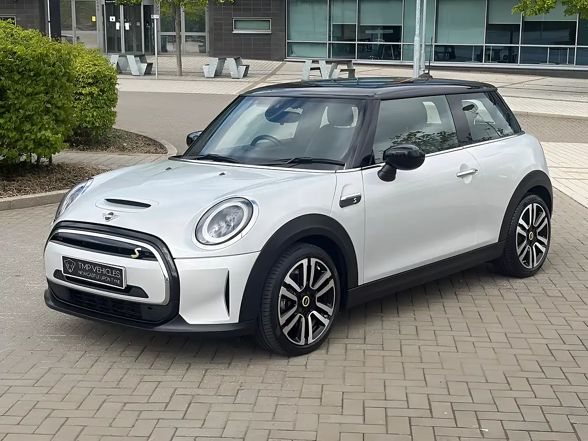 Used 2021 MINI Cooper Cooper S Silver - Interior and Exterior details 7