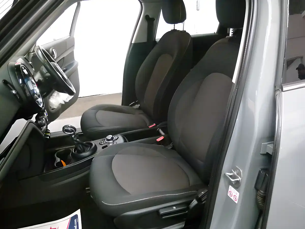 Used 2021 MINI Countryman Classic Grey - Interior and Exterior details 14