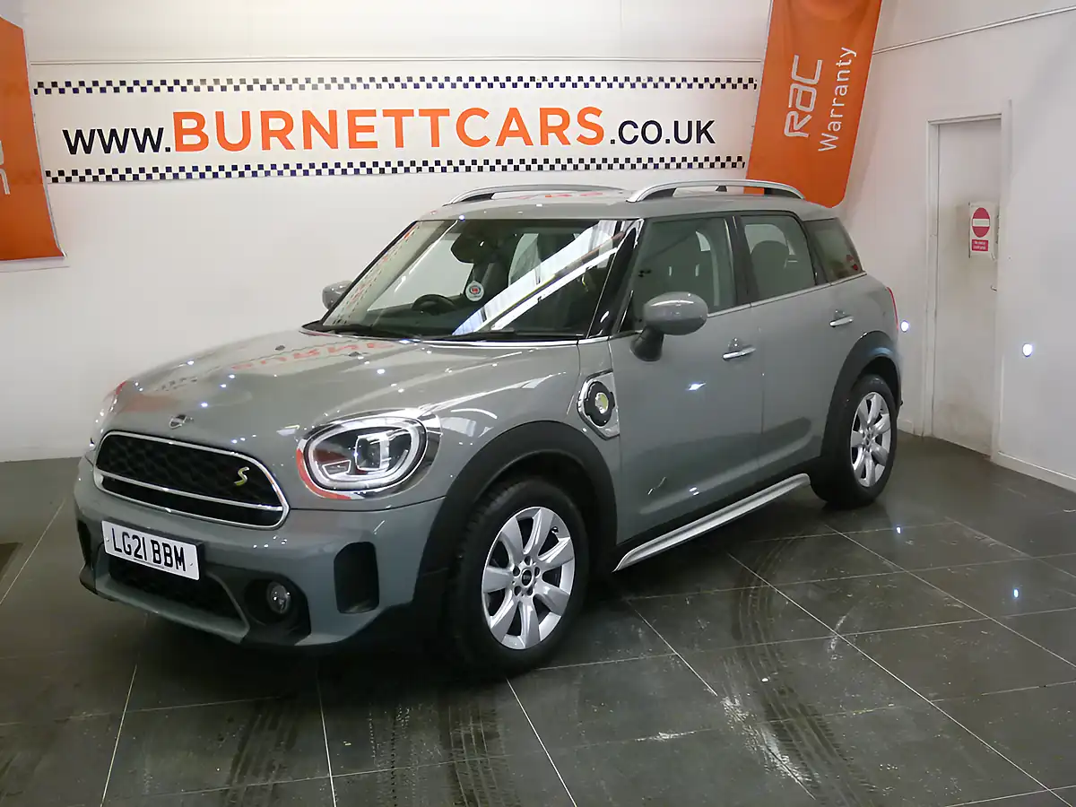 Used 2021 MINI Countryman Classic Grey - Interior and Exterior details 2