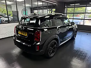 Used 2021 MINI Countryman Cooper Classic Black - Interior and Exterior details 12