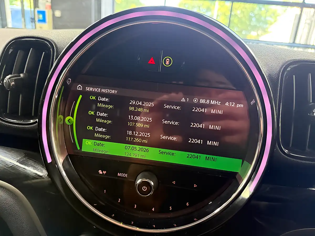 Used 2021 MINI Countryman Cooper Classic Black - Interior and Exterior details 20