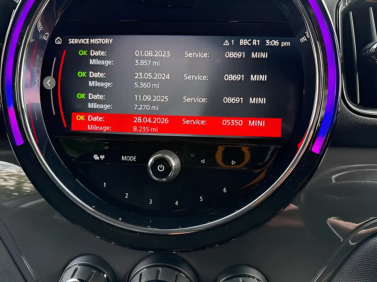 Used 2021 MINI Countryman Cooper Classic Grey - Interior and Exterior details 8