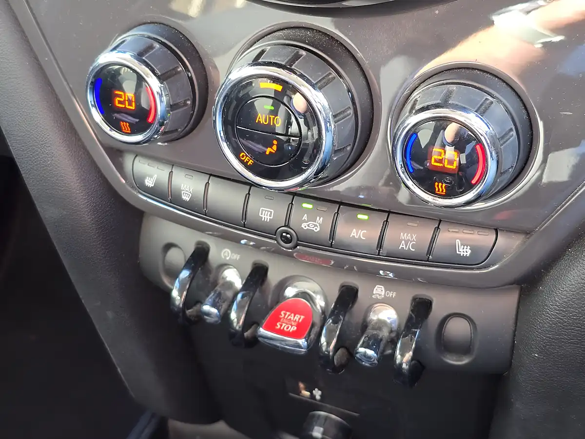 Used 2021 MINI Countryman Cooper Classic Grey - Interior and Exterior details 13