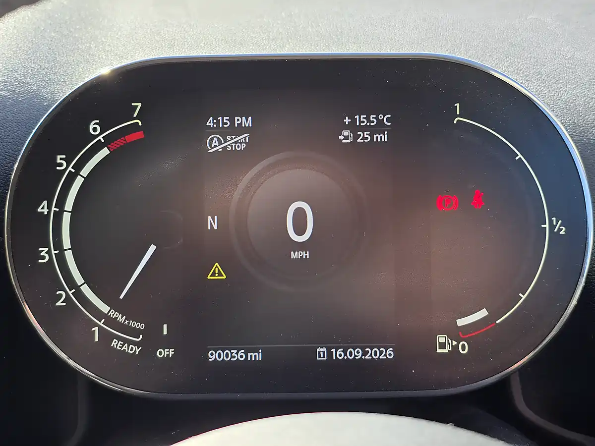 Used 2021 MINI Countryman Cooper Classic Grey - Interior and Exterior details 9