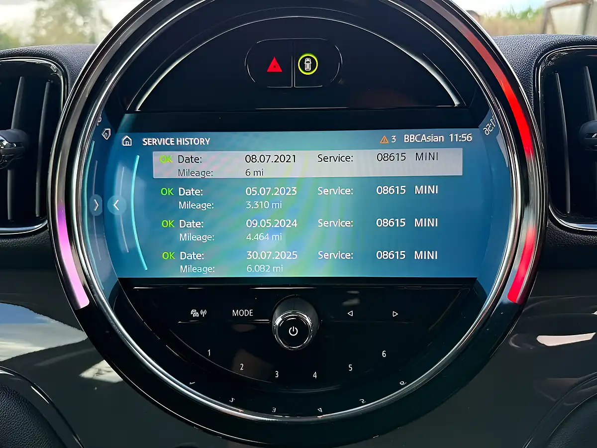 Used 2021 MINI Countryman Cooper Classic Moonwalk Grey Metallic - Interior and Exterior details 2