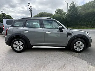 Used 2021 MINI Countryman Cooper Classic Moonwalk Grey Metallic - Interior and Exterior details 4