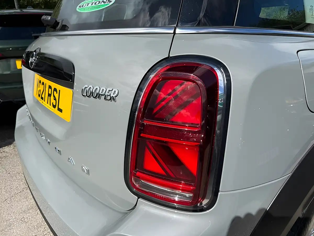 Used 2021 MINI Countryman Cooper Classic Moonwalk Grey Metallic - Interior and Exterior details 8
