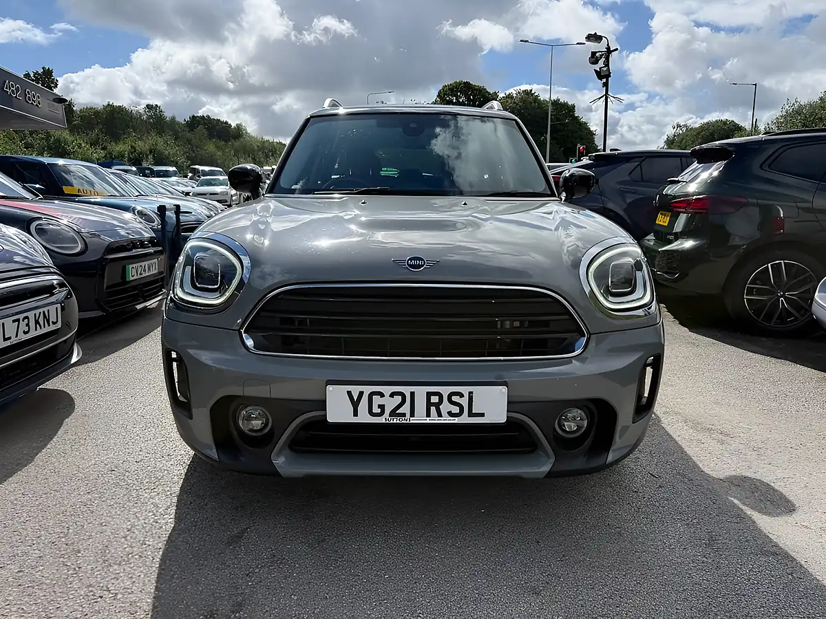 Used 2021 MINI Countryman Cooper Classic Moonwalk Grey Metallic - Interior and Exterior details 9