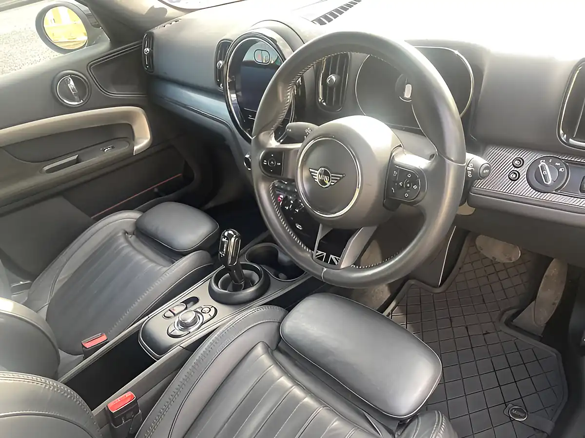 Used 2021 MINI Countryman Cooper Exclusive Island Blue - Interior and Exterior details 4
