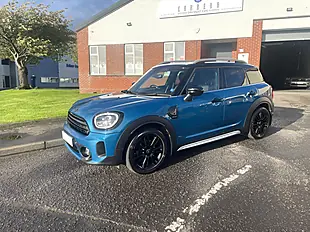 Used 2021 MINI Countryman Cooper Exclusive Island Blue - Interior and Exterior details 5