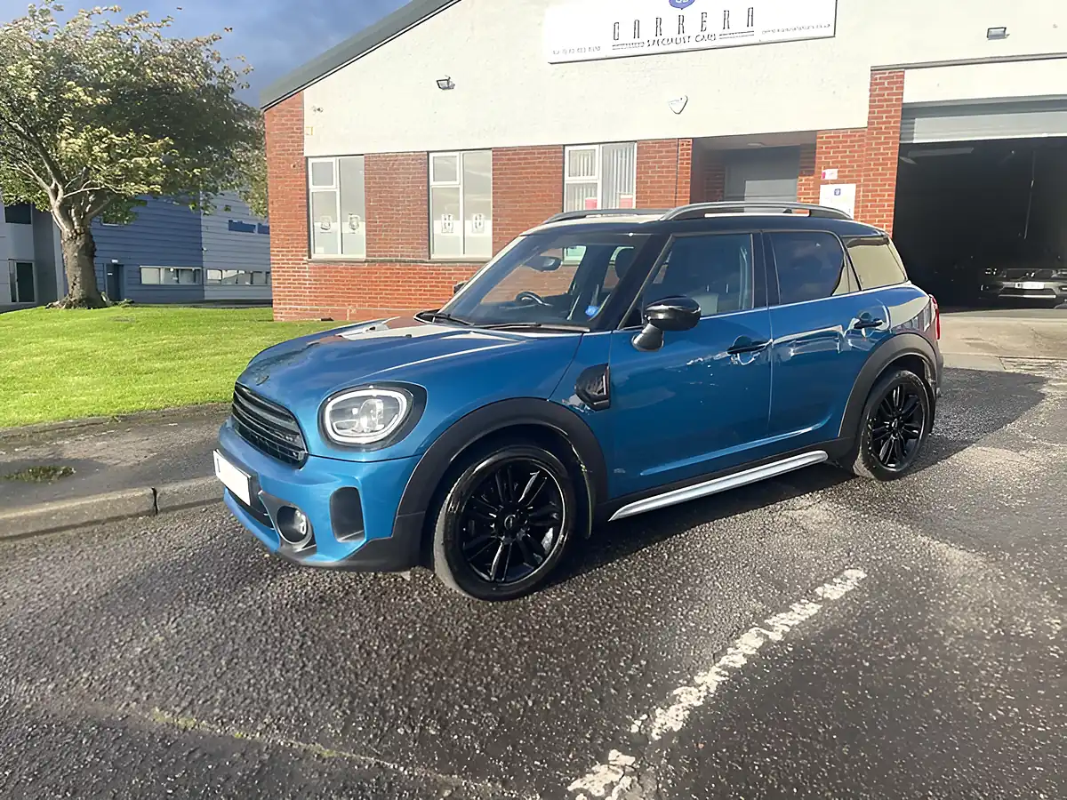 Used 2021 MINI Countryman Cooper Exclusive Island Blue - Interior and Exterior details 5