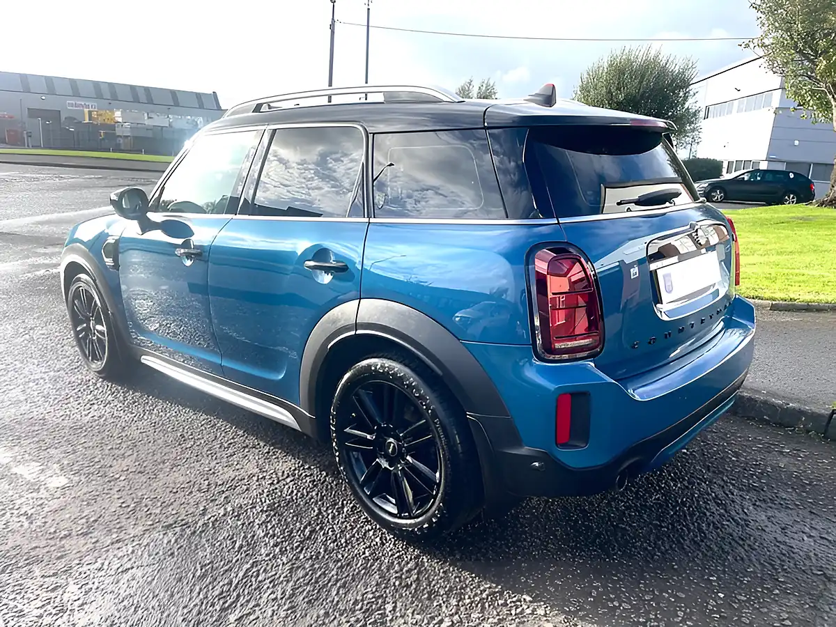 Used 2021 MINI Countryman Cooper Exclusive Island Blue - Interior and Exterior details 6