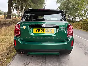 Used 2021 MINI Countryman Exclusive Green - Interior and Exterior details 8