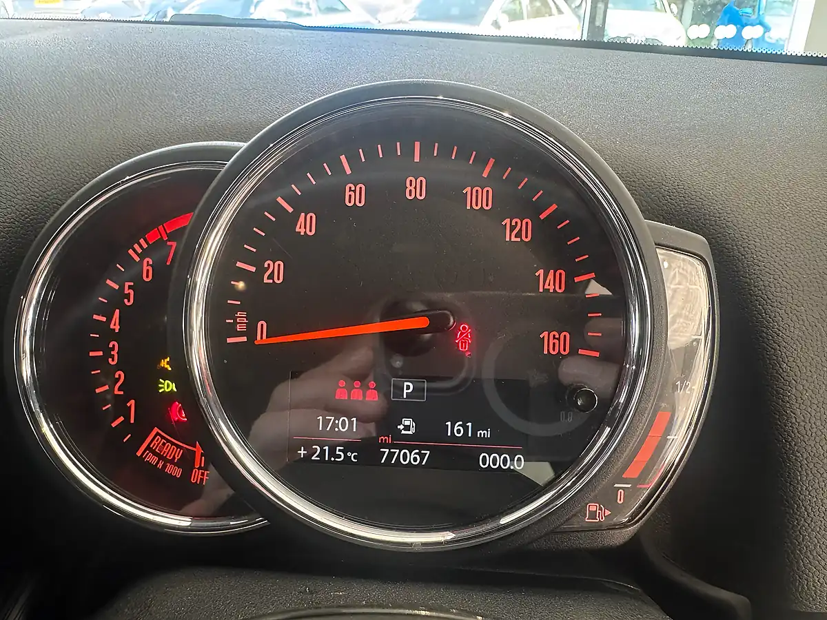 Used 2021 MINI Countryman Exclusive Silver - Interior and Exterior details 11