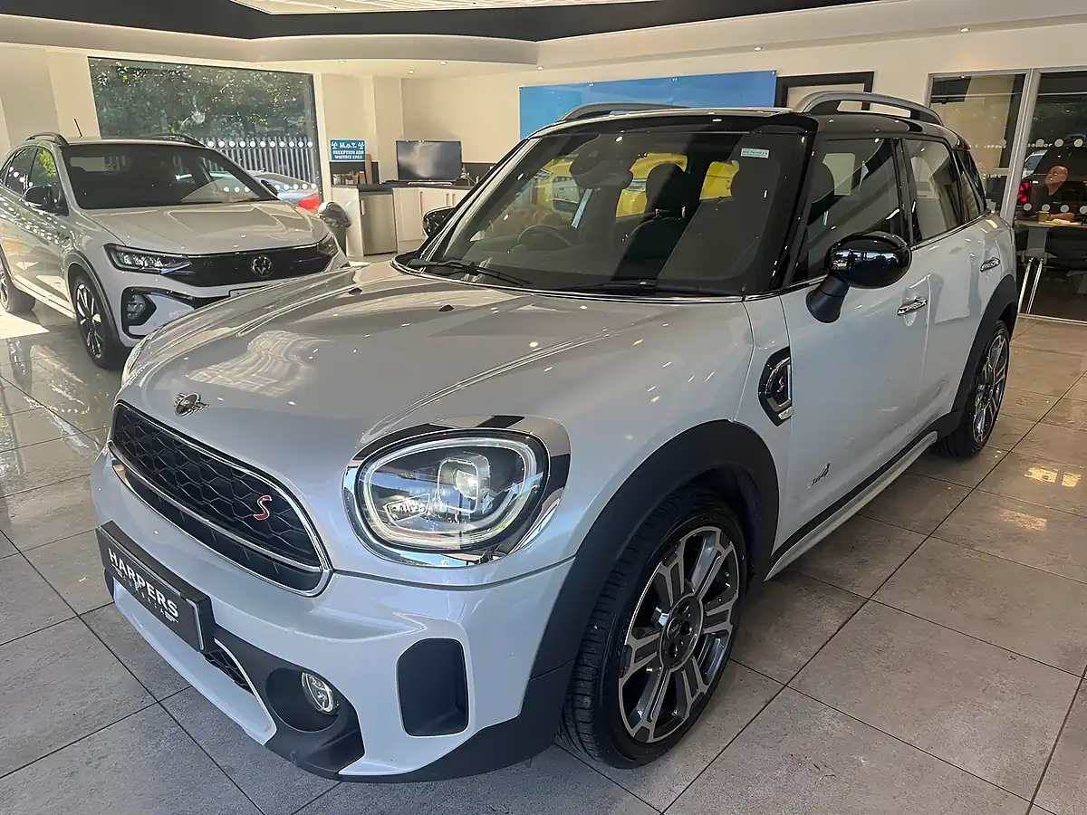 Used 2021 MINI Countryman Exclusive Silver - Interior and Exterior details 16