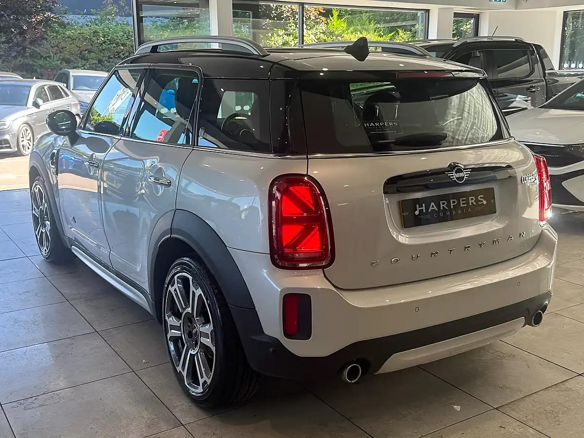 Used 2021 MINI Countryman Exclusive Silver - Interior and Exterior details 17