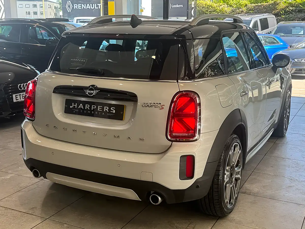 Used 2021 MINI Countryman Exclusive Silver - Interior and Exterior details 19
