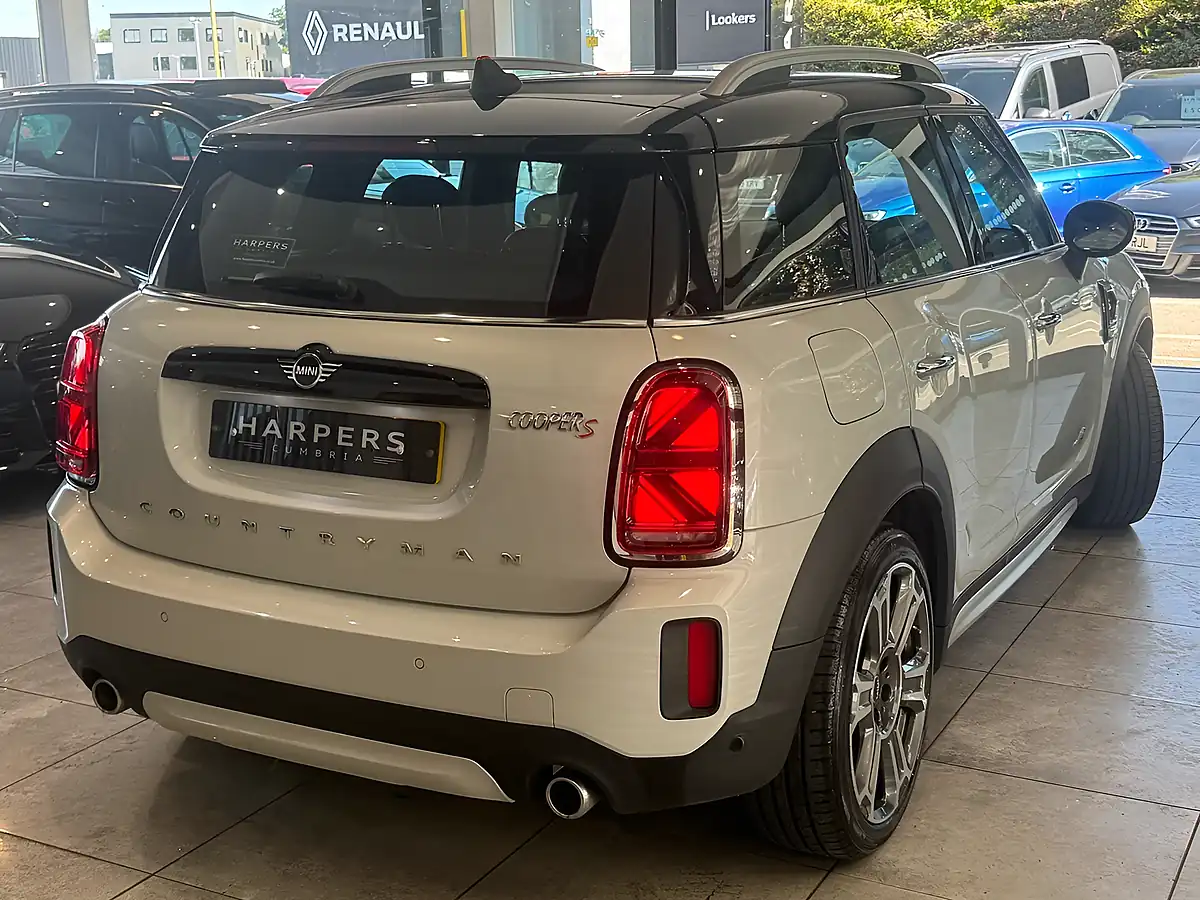 Used 2021 MINI Countryman Exclusive Silver - Interior and Exterior details 2