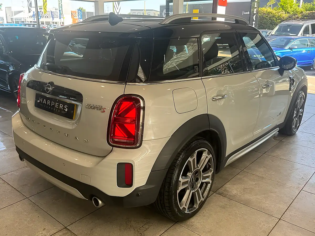 Used 2021 MINI Countryman Exclusive Silver - Interior and Exterior details 20