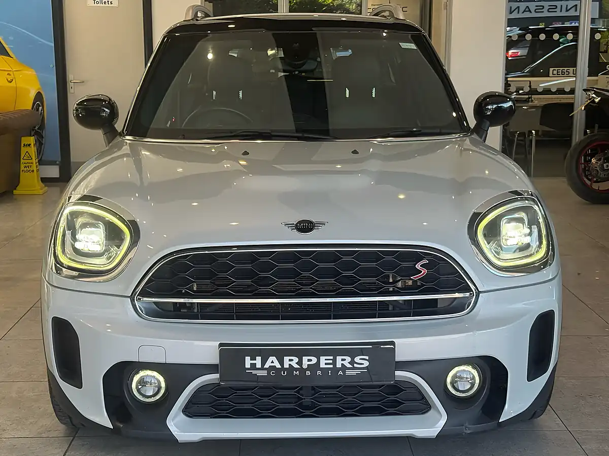 Used 2021 MINI Countryman Exclusive Silver - Interior and Exterior details 3