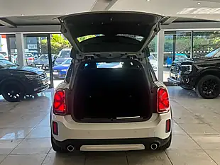 Used 2021 MINI Countryman Exclusive Silver - Interior and Exterior details 6