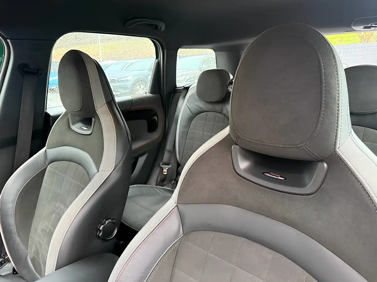 Used 2021 MINI Countryman John Cooper Works Green - Interior and Exterior details 19