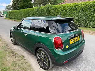 Used 2021 MINI Electric Cooper Cooper Se Green - Interior and Exterior details 6