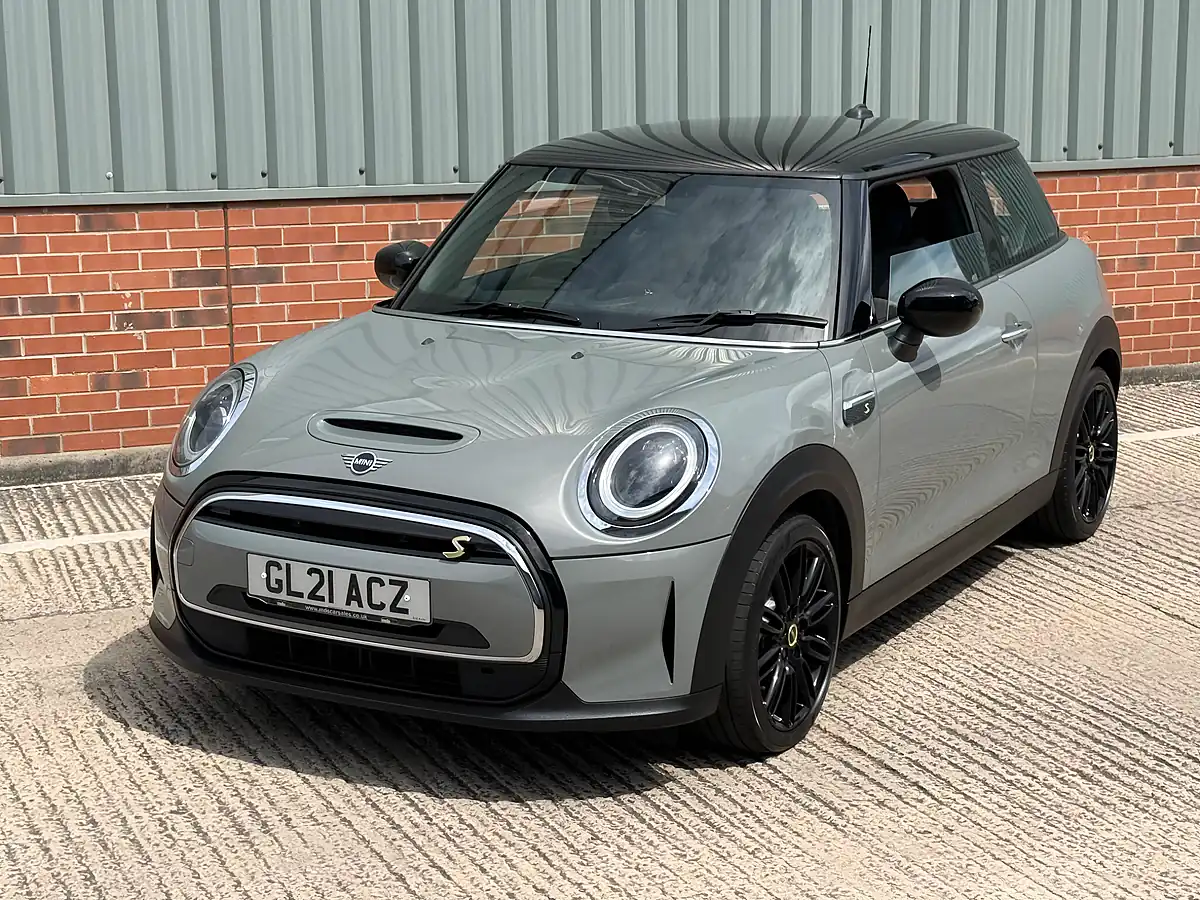 Used 2021 MINI Electric Hatch Cooper Se Level 2 Grey - Interior and Exterior details 10